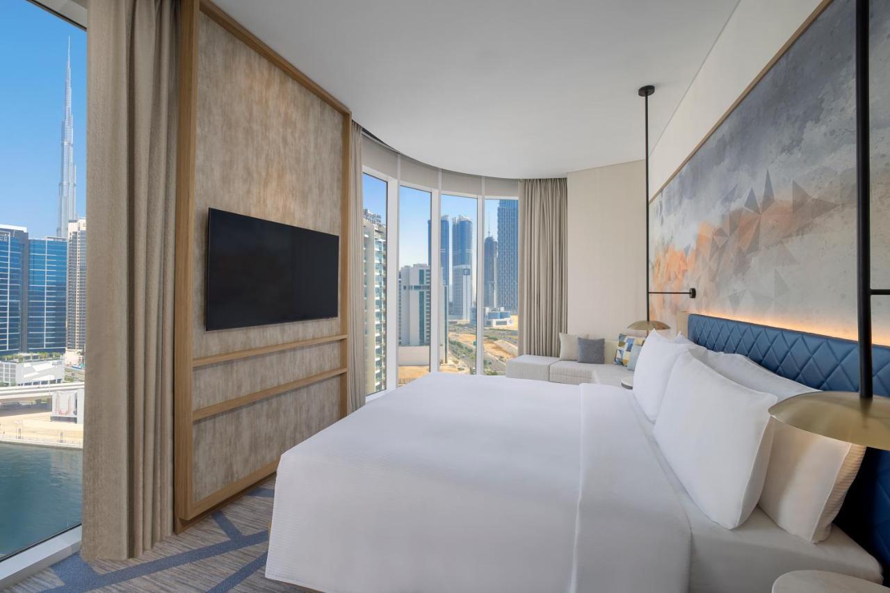 Hilton Garden Inn Dubai Business Bay Exterior foto