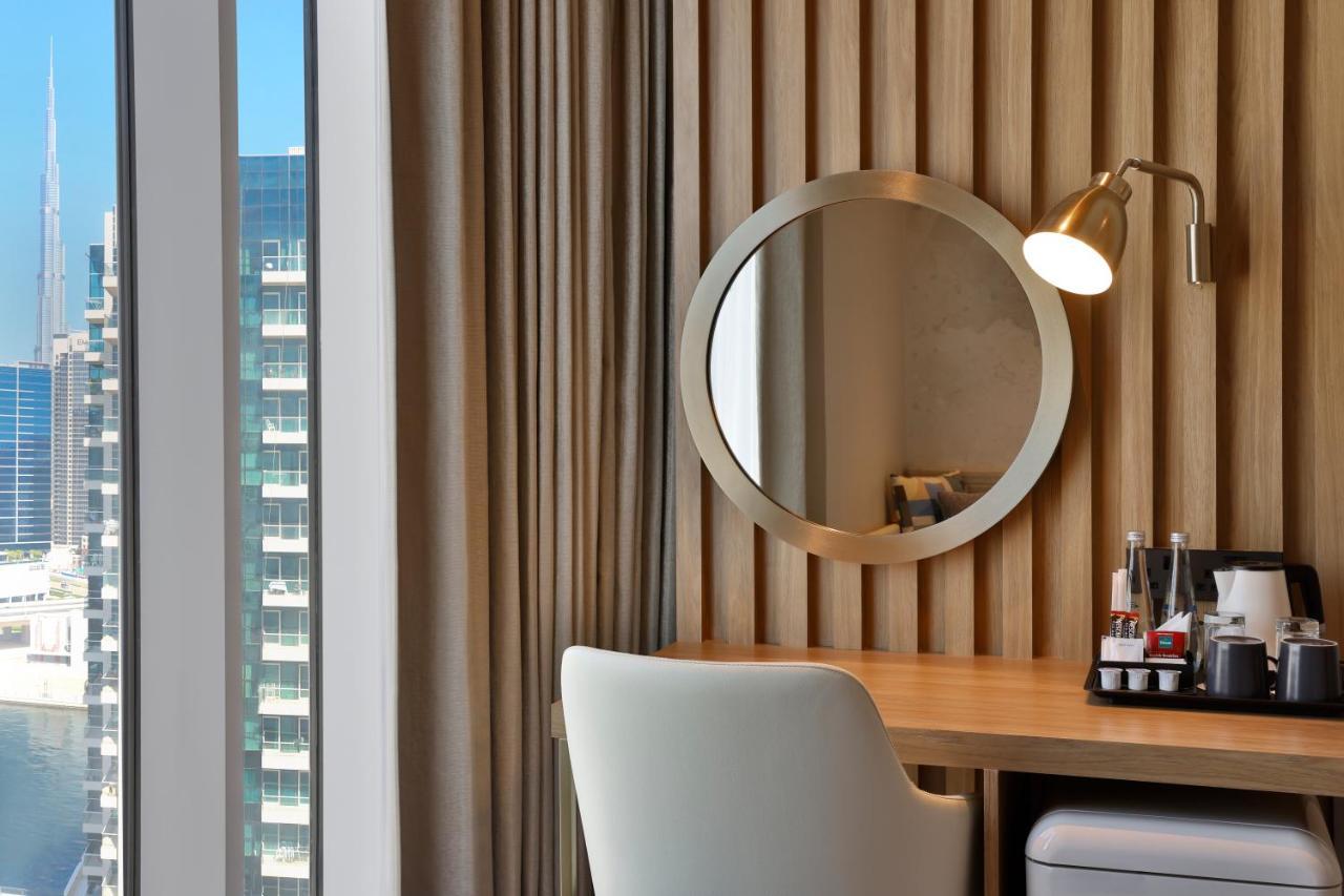 Hilton Garden Inn Dubai Business Bay Exterior foto