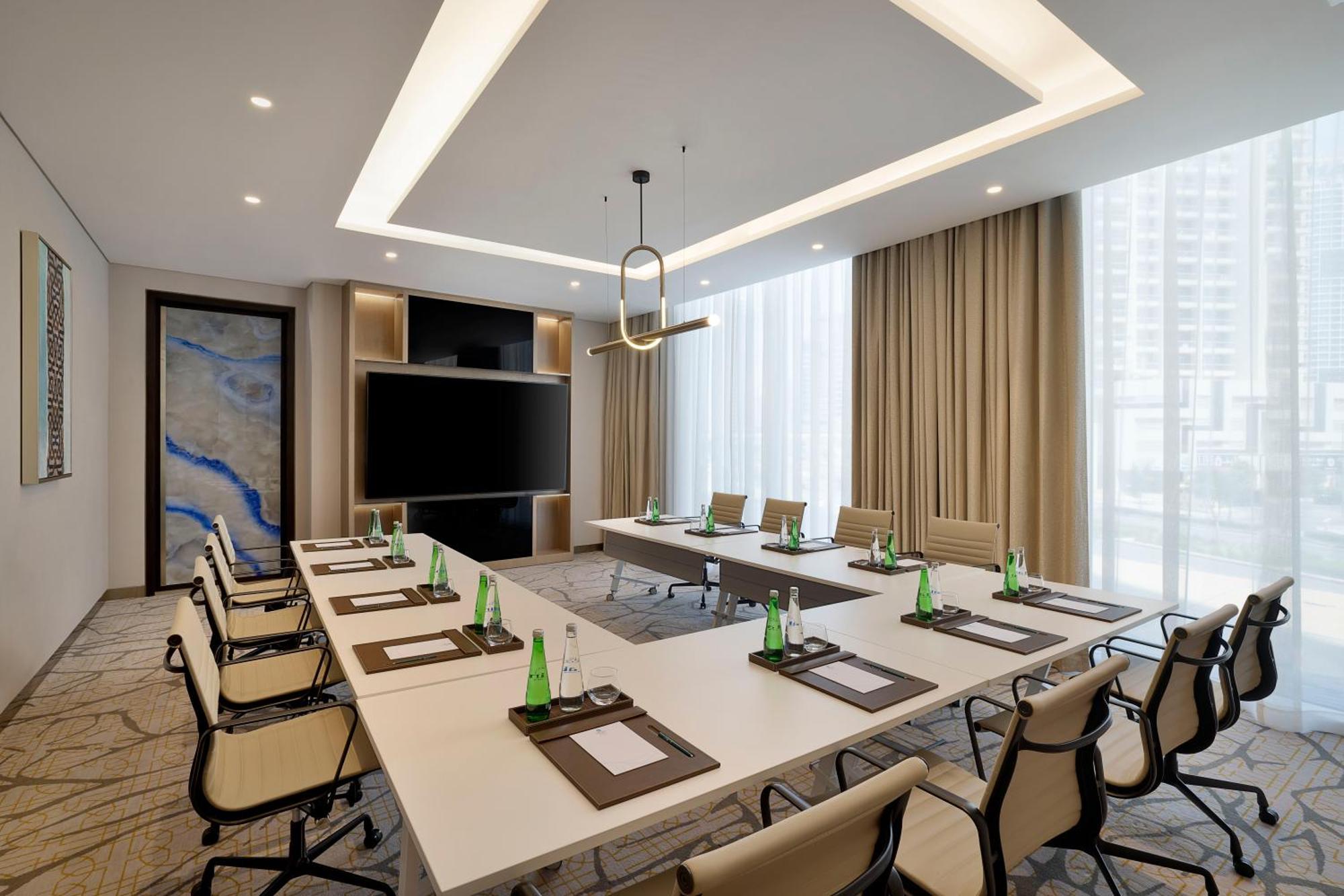 Hilton Garden Inn Dubai Business Bay Exterior foto
