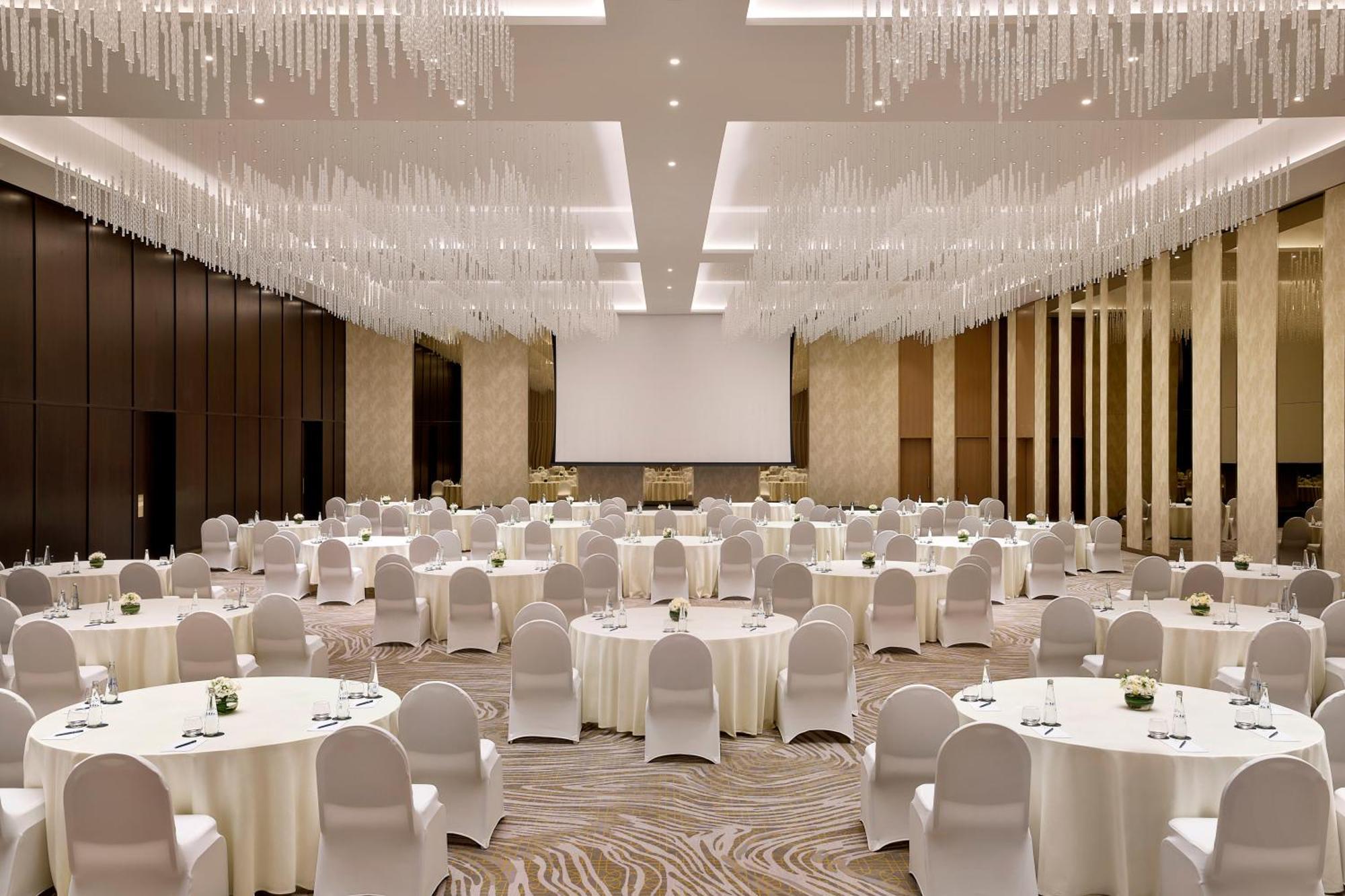 Hilton Garden Inn Dubai Business Bay Exterior foto