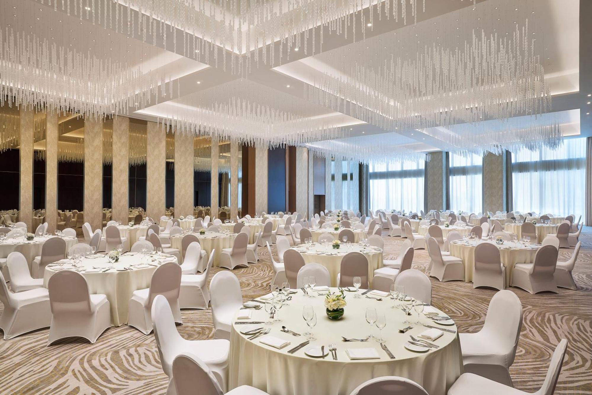 Hilton Garden Inn Dubai Business Bay Exterior foto